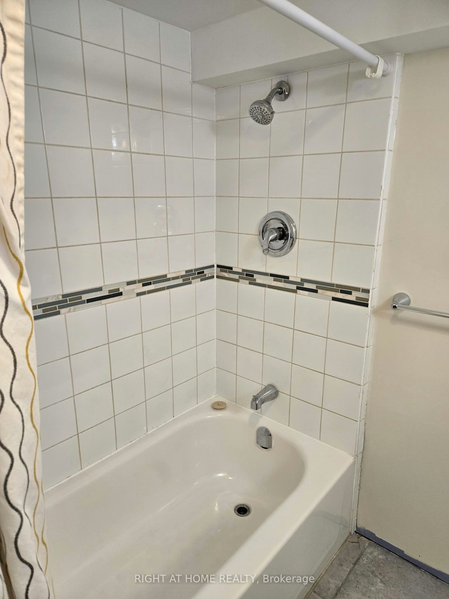 Basement-109 Furnival Road S, Toronto, ON, M4B 1W6 - 6