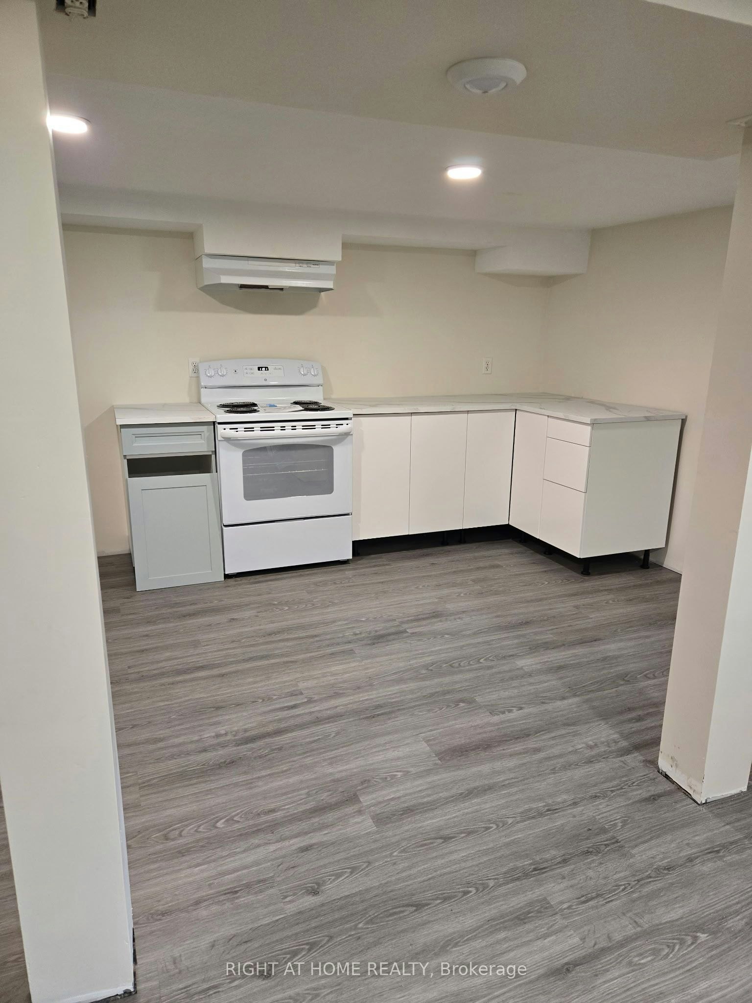 Basement-109 Furnival Road S, Toronto, ON, M4B 1W6 - 2