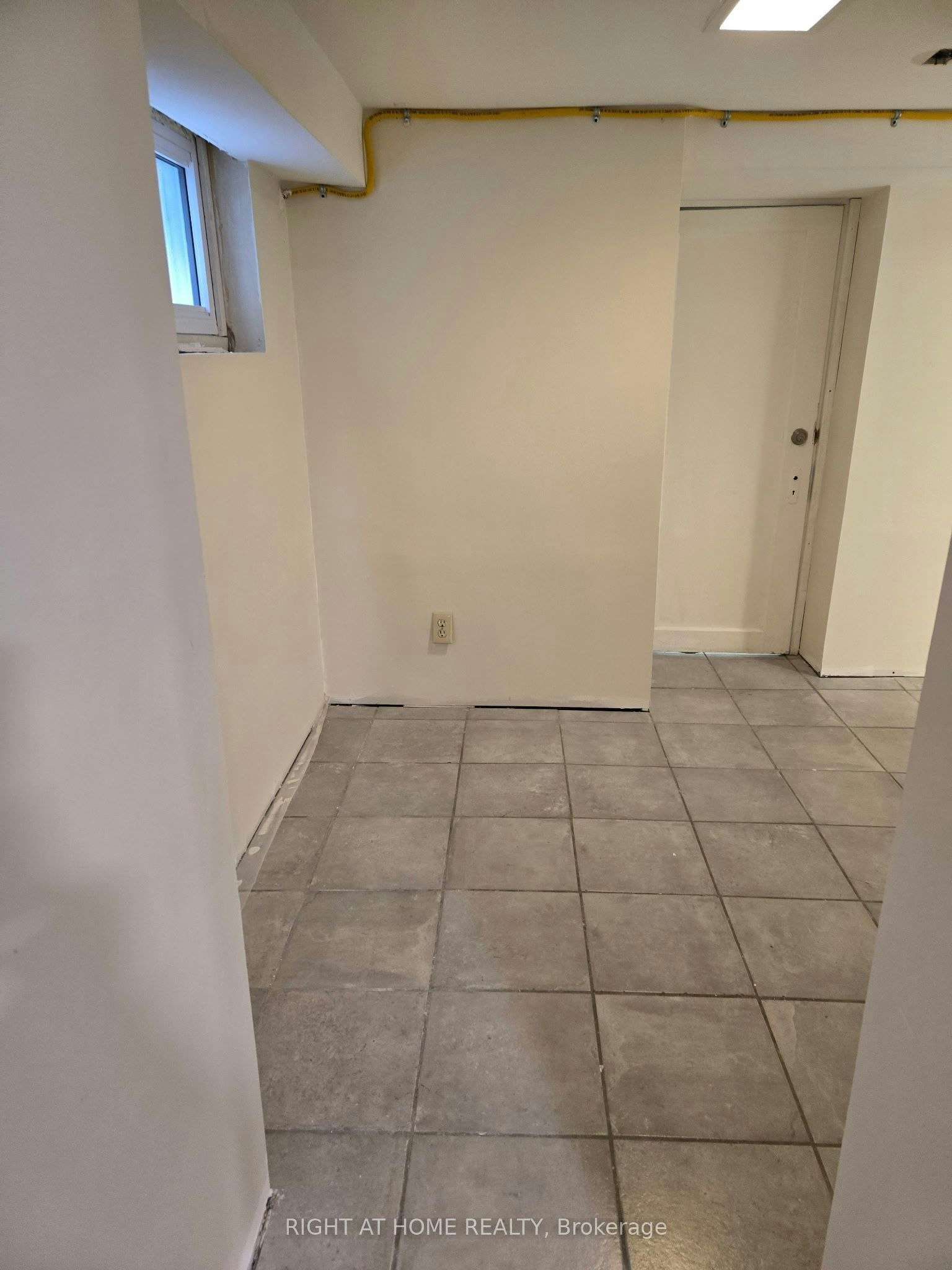 Basement-109 Furnival Road S, Toronto, ON, M4B 1W6 - 5