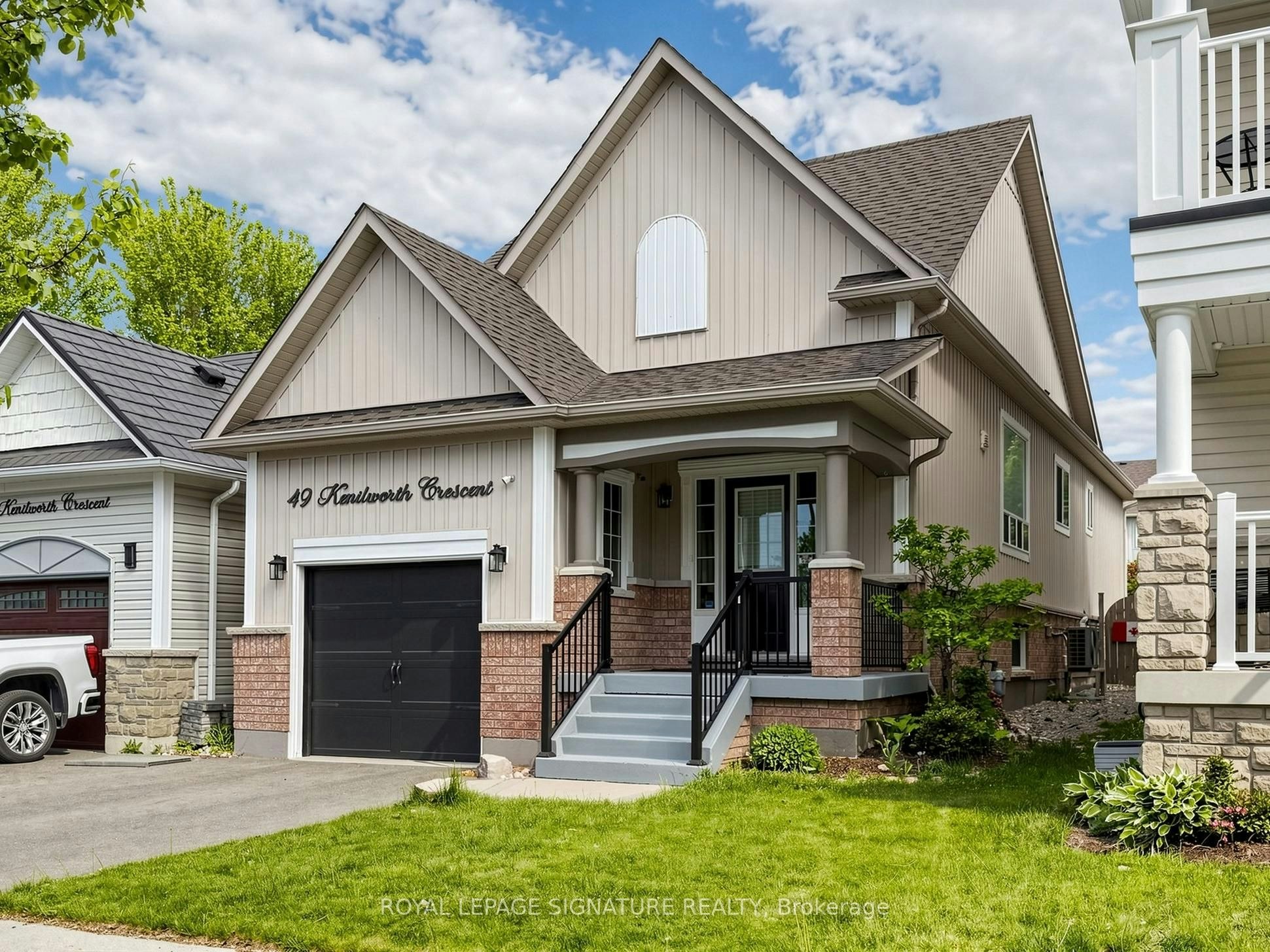 49 Kenilworth Crescent, Whitby, ON, L1M 2M6