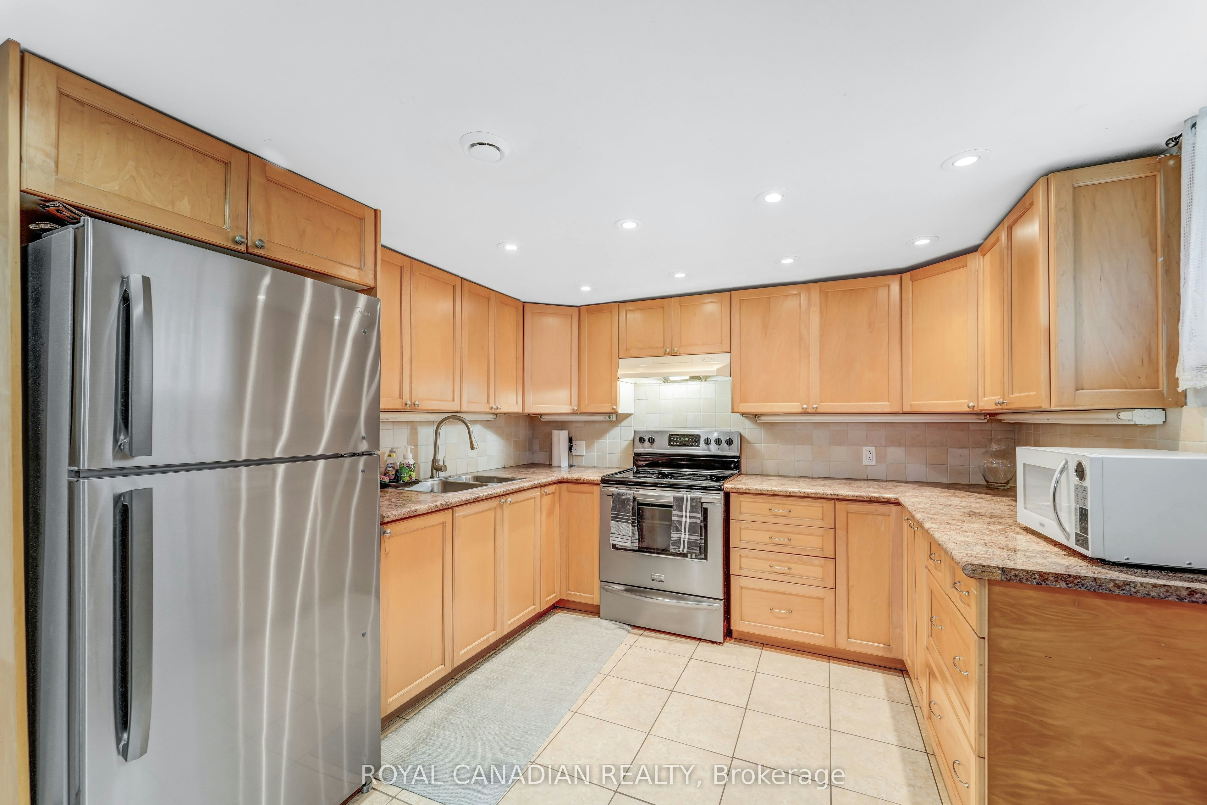 BSMT-115 Darlingside Drive, Toronto, ON, M1E 3P4 - 4