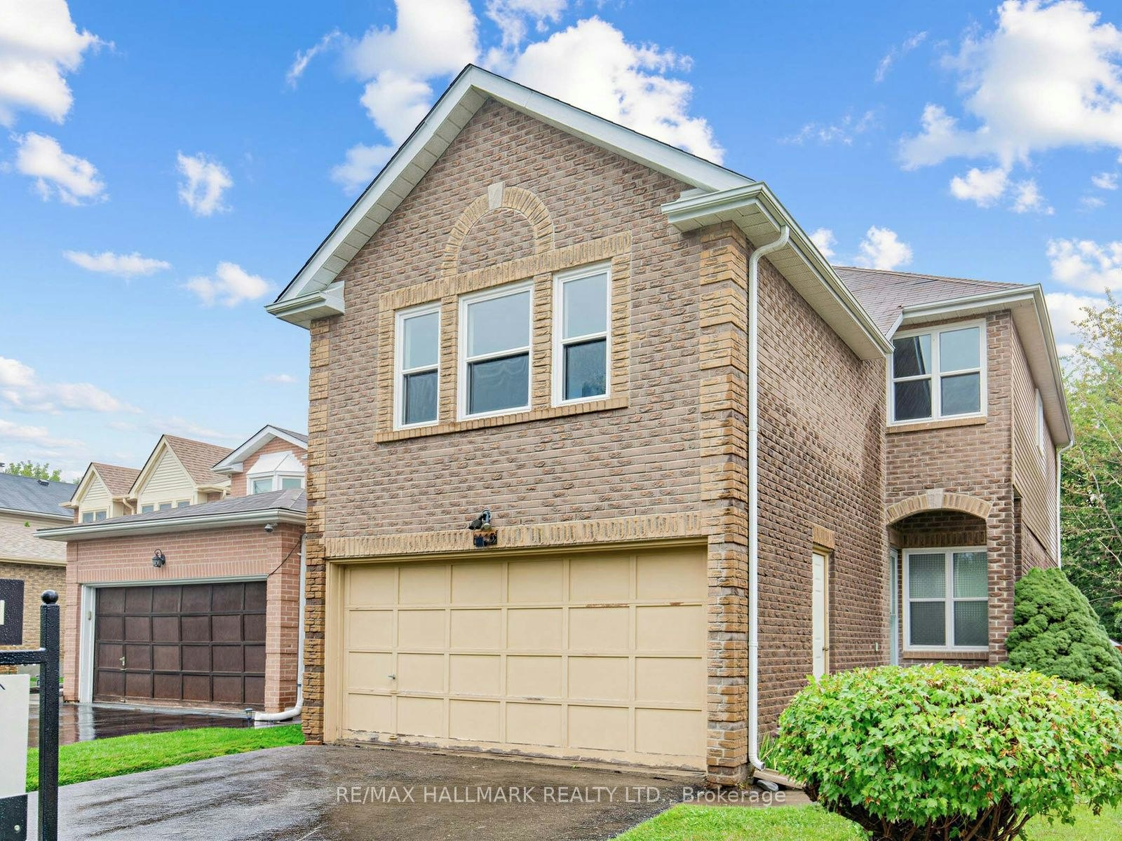 1553 Rawlings Drive, Pickering, ON, L1V 5B2