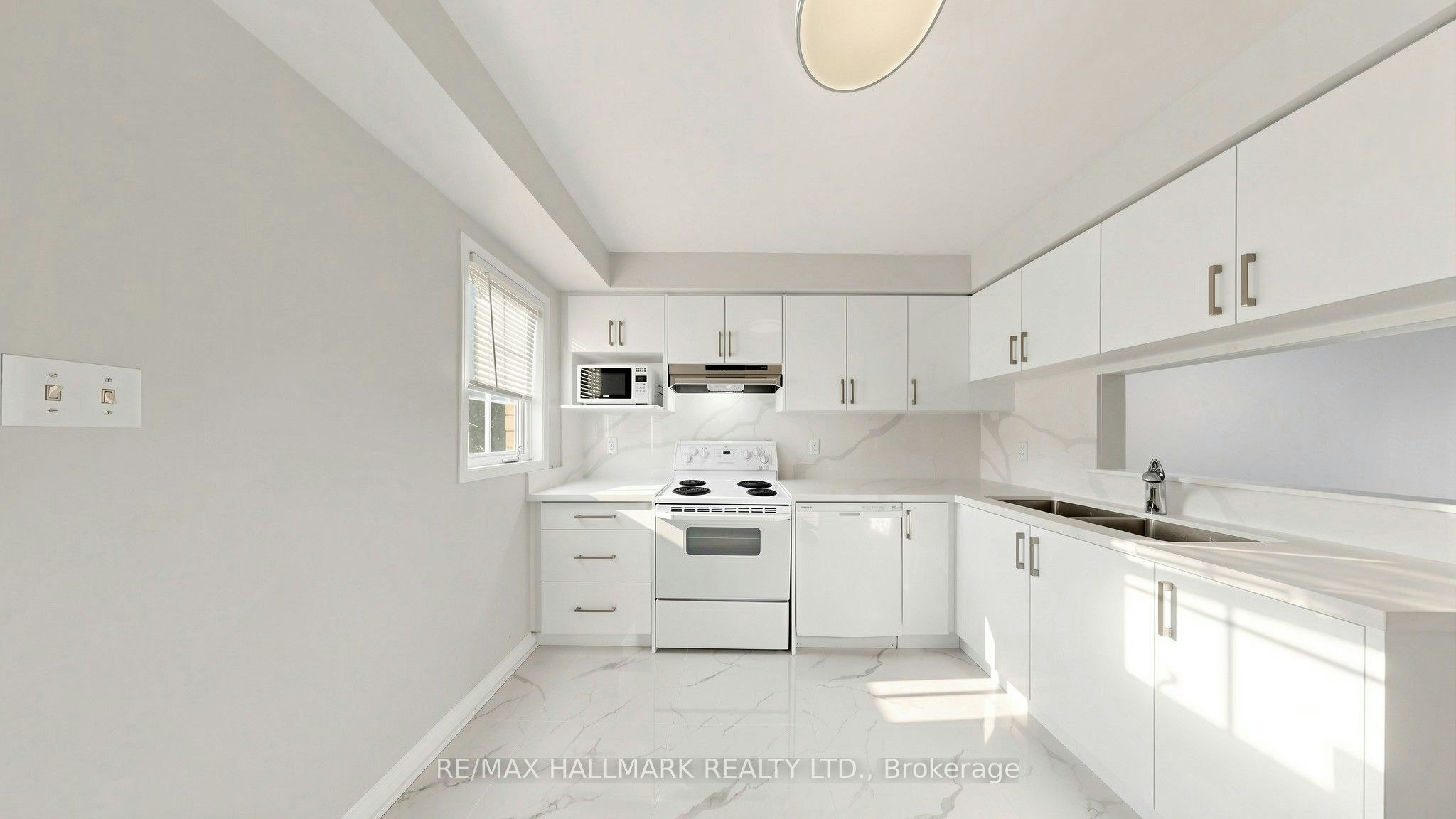 87 Hedge End Road, Toronto, ON, M1B 5Z4 - 5