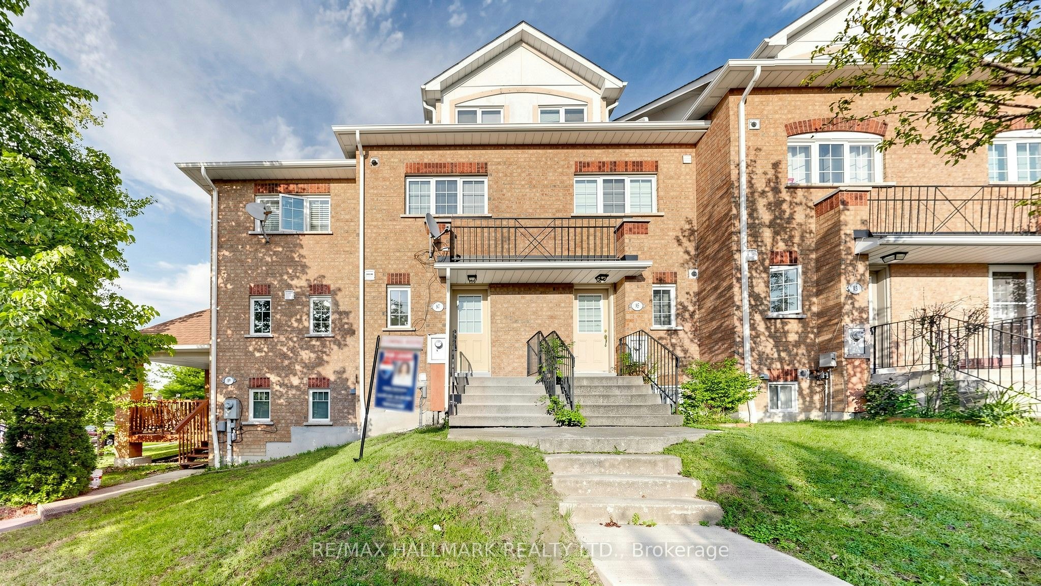 87 Hedge End Road, Toronto, ON, M1B 5Z4 - 2