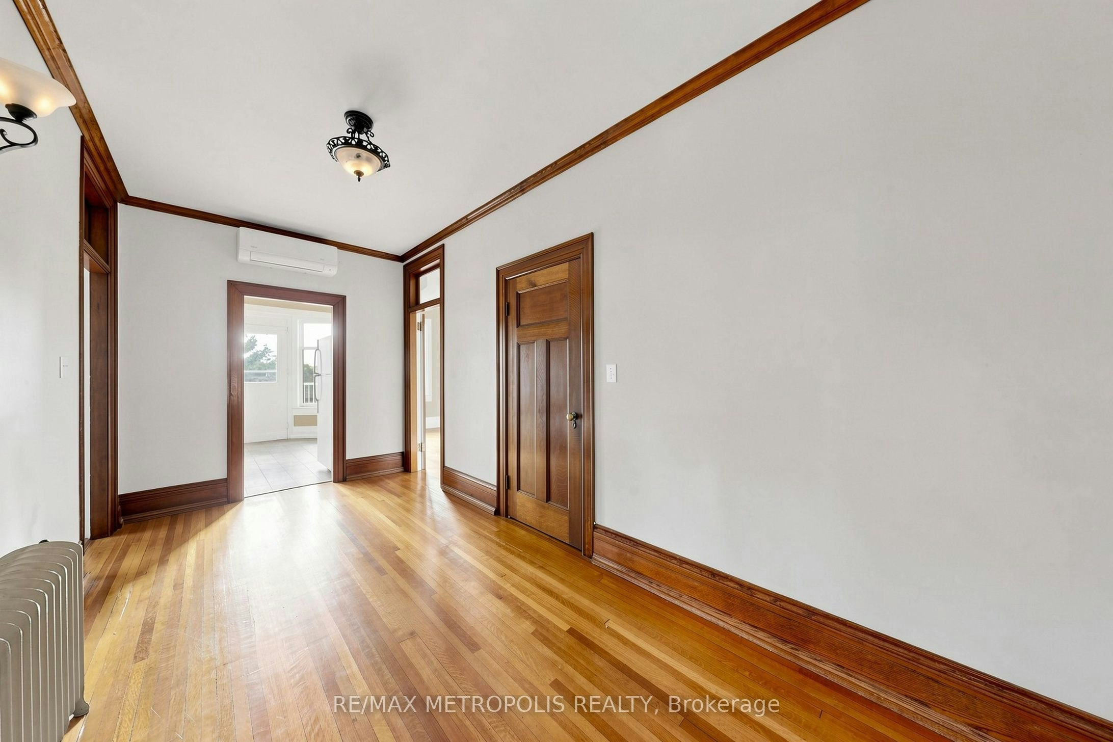 Upper #2-1110 Simcoe Street S, Oshawa, ON, L1H 4L8 - 10