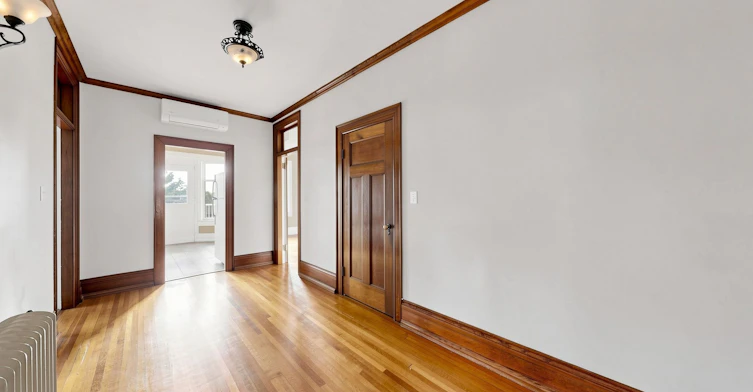 Upper #2-1110 Simcoe Street S, Oshawa, ON, L1H 4L8 - 10