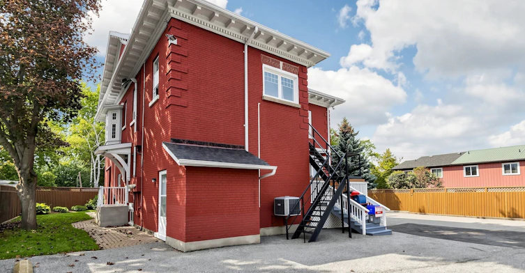 Upper #2-1110 Simcoe Street S, Oshawa, ON, L1H 4L8 - 46