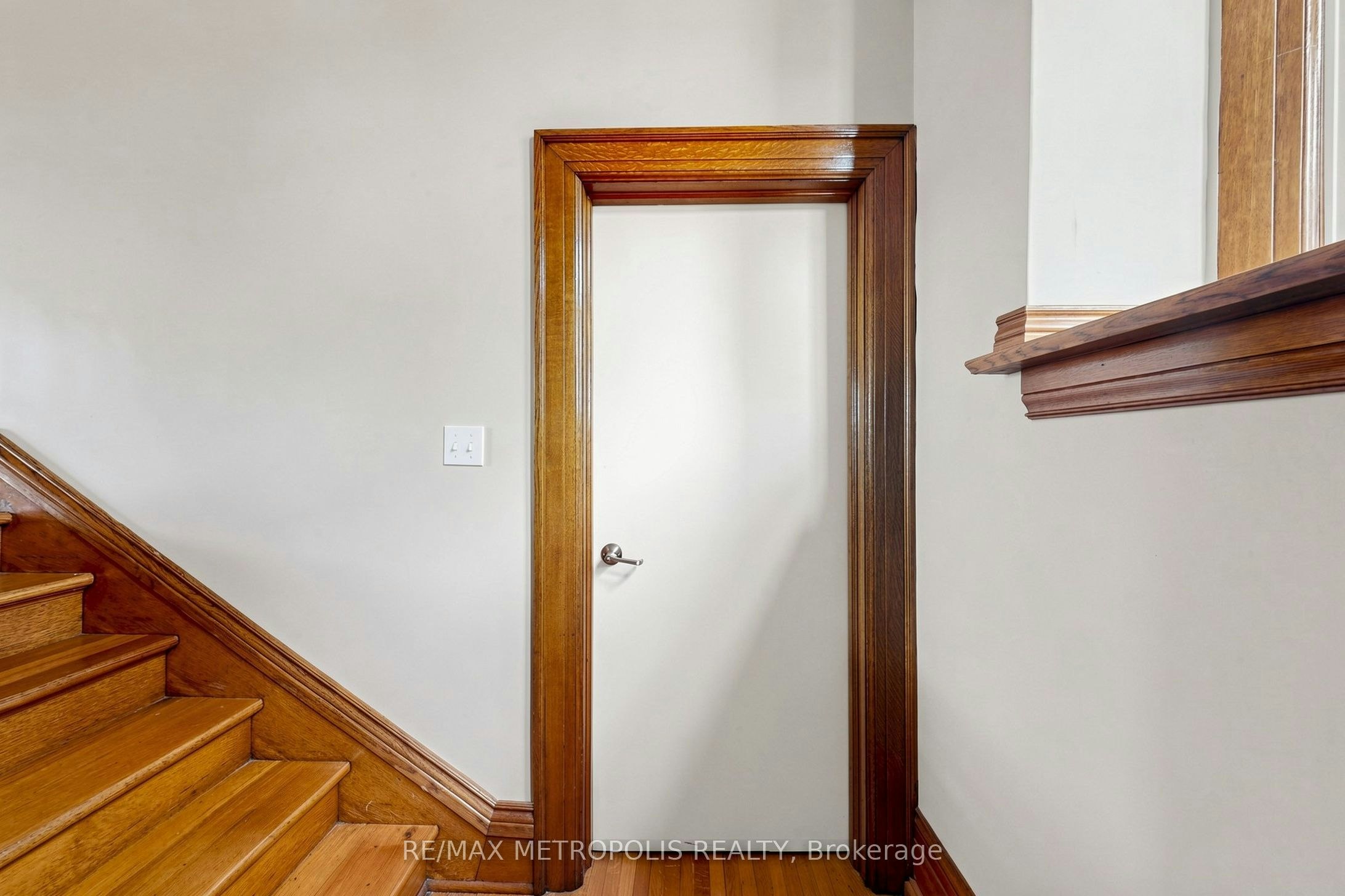 Upper #2-1110 Simcoe Street S, Oshawa, ON, L1H 4L8 - 30