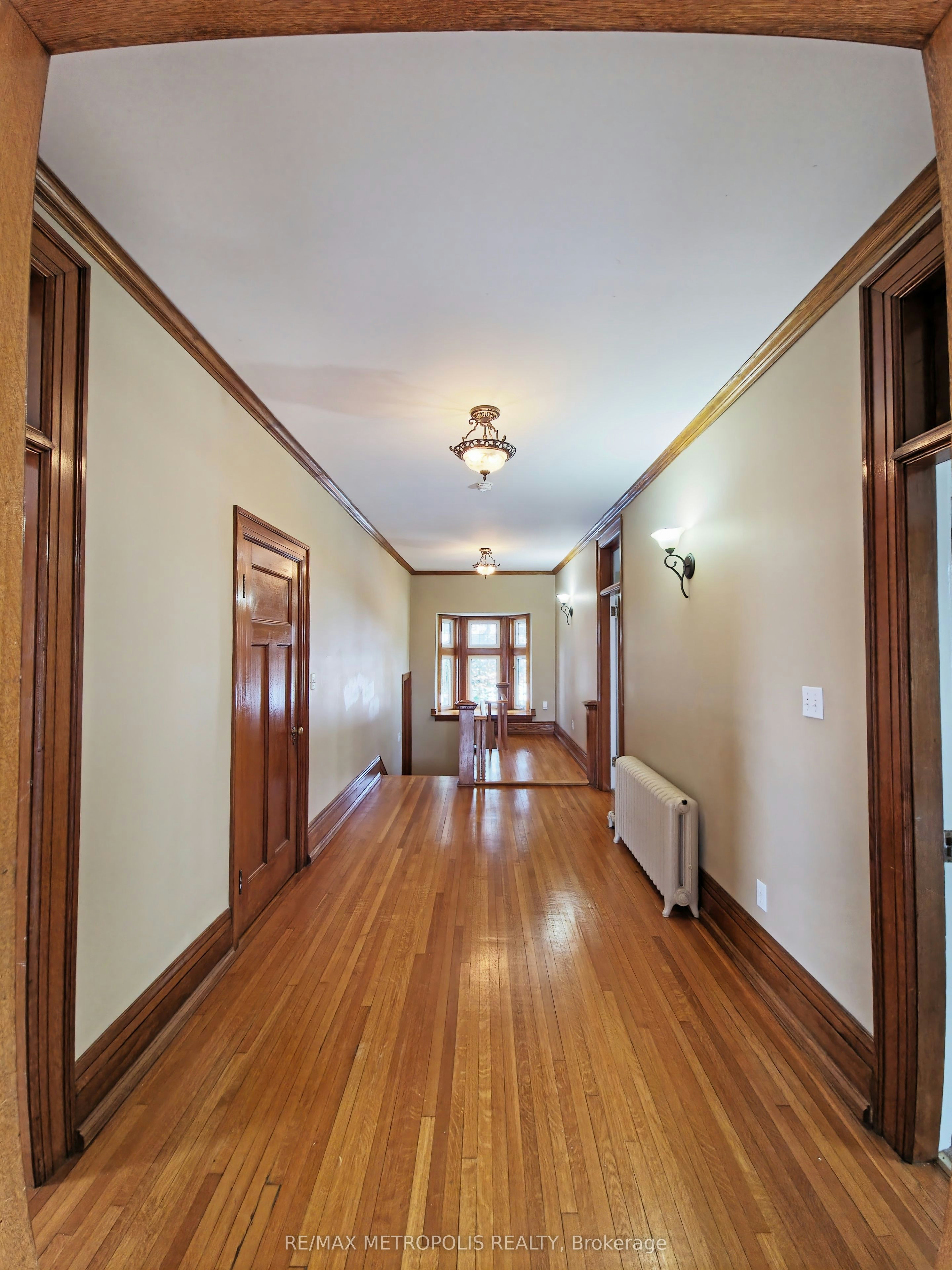 Upper #2-1110 Simcoe Street S, Oshawa, ON, L1H 4L8 - 4