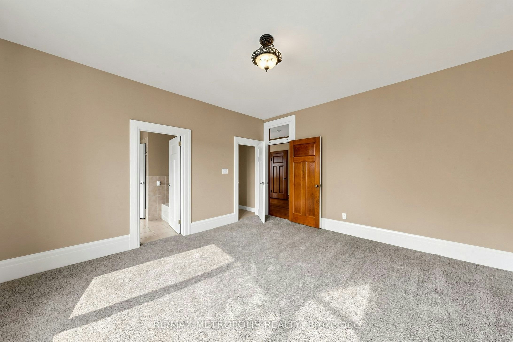 Upper #2-1110 Simcoe Street S, Oshawa, ON, L1H 4L8 - 25
