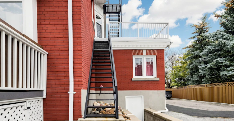 Upper #2-1110 Simcoe Street S, Oshawa, ON, L1H 4L8 - 36