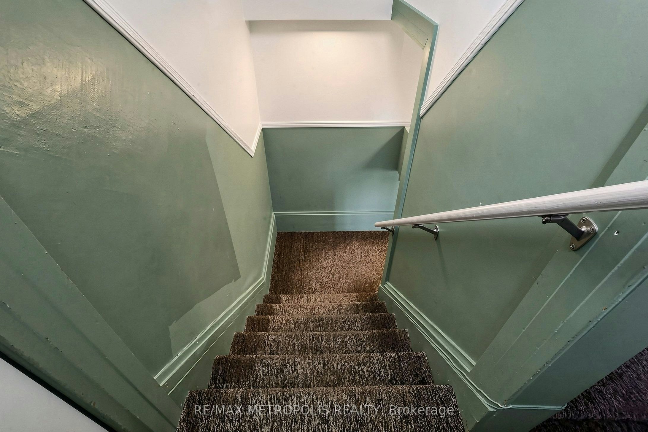 Upper #2-1110 Simcoe Street S, Oshawa, ON, L1H 4L8 - 32