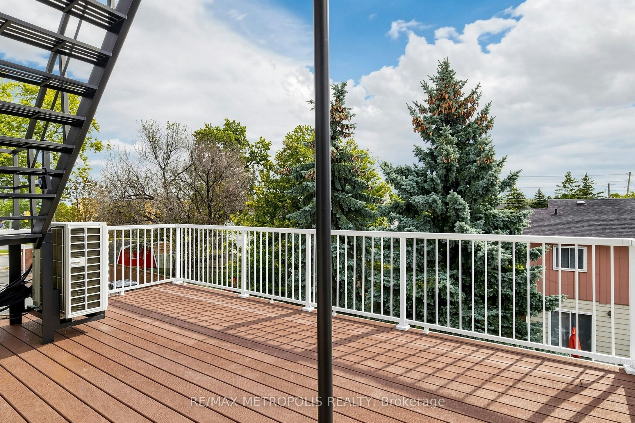Upper #2-1110 Simcoe Street S, Oshawa, ON, L1H 4L8 - 40