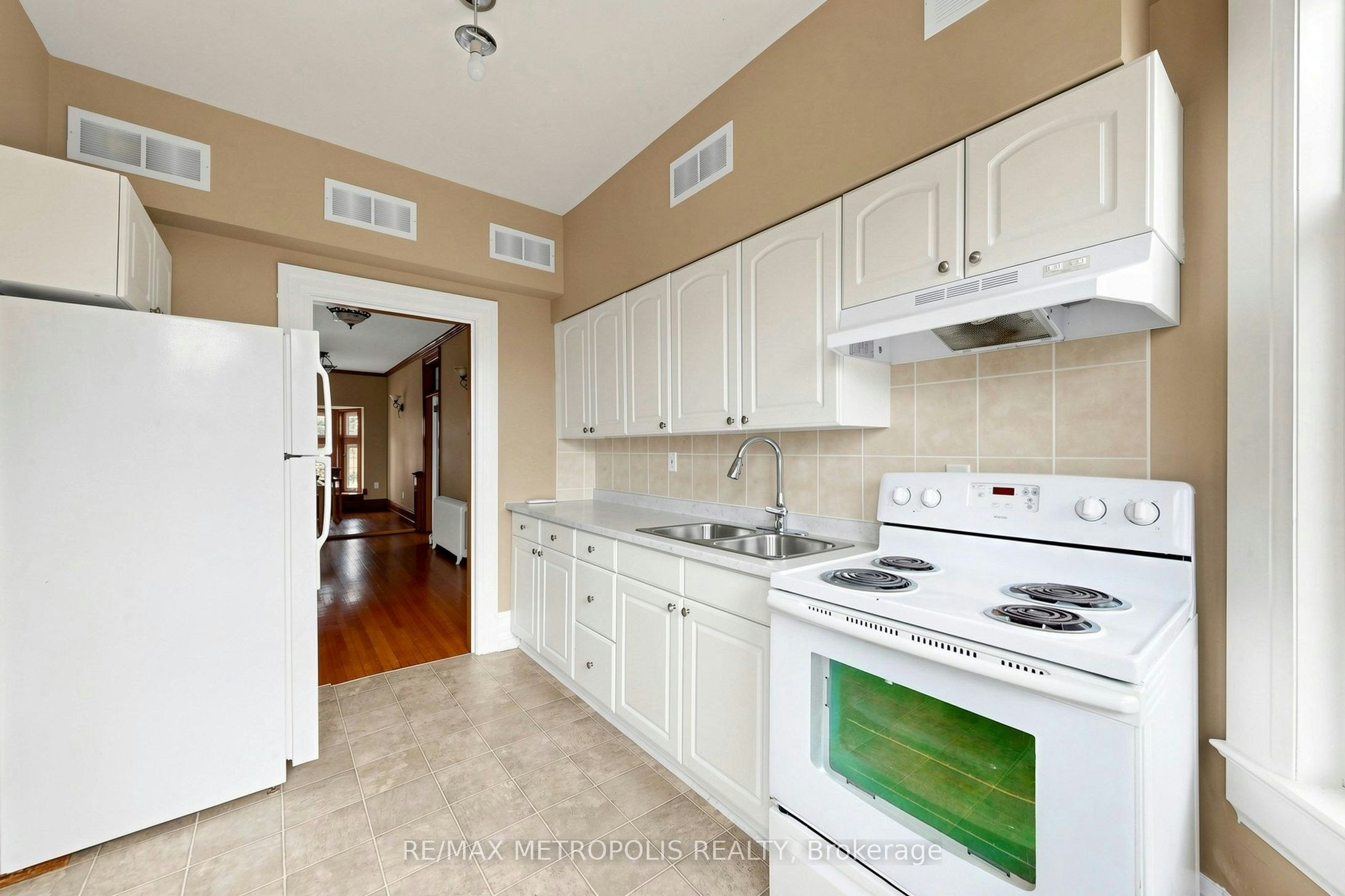 Upper #2-1110 Simcoe Street S, Oshawa, ON, L1H 4L8 - 15