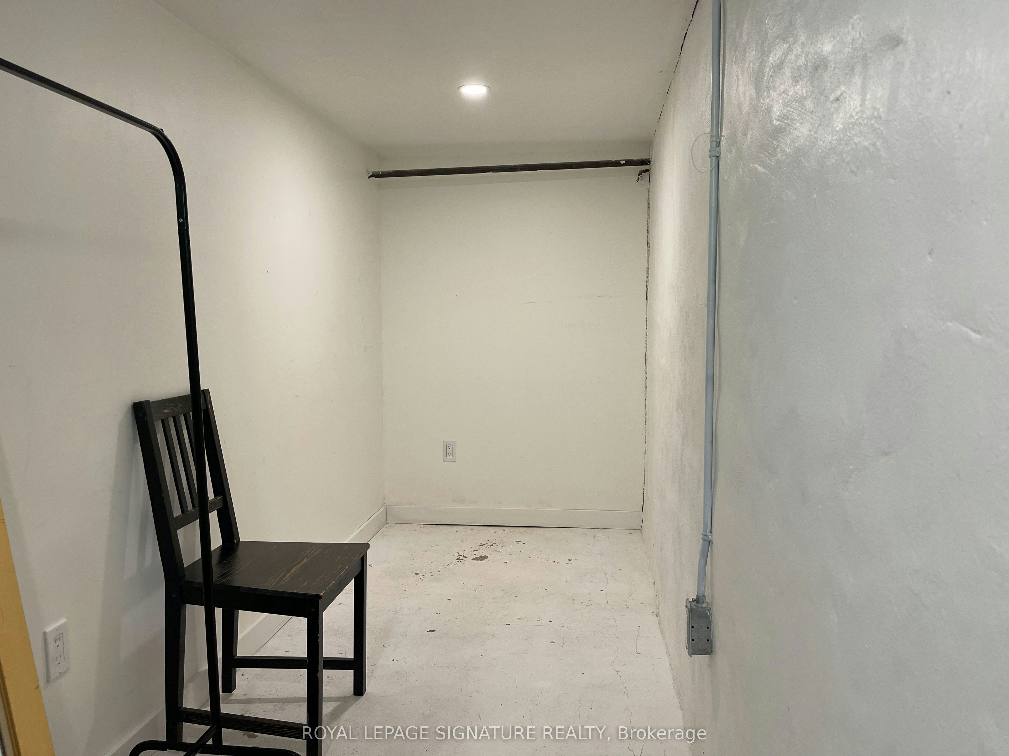 Bsmt-24 Weymouth Avenue, Toronto, ON, M4C 1R7 - 8