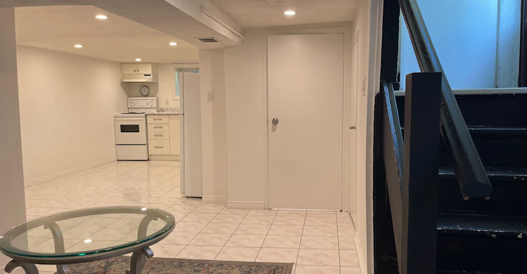 Bsmt-24 Weymouth Avenue, Toronto, ON, M4C 1R7 - 3