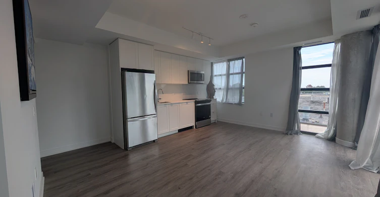 334-1614 Charles Street, Whitby, ON, L1N 0P4 - 2