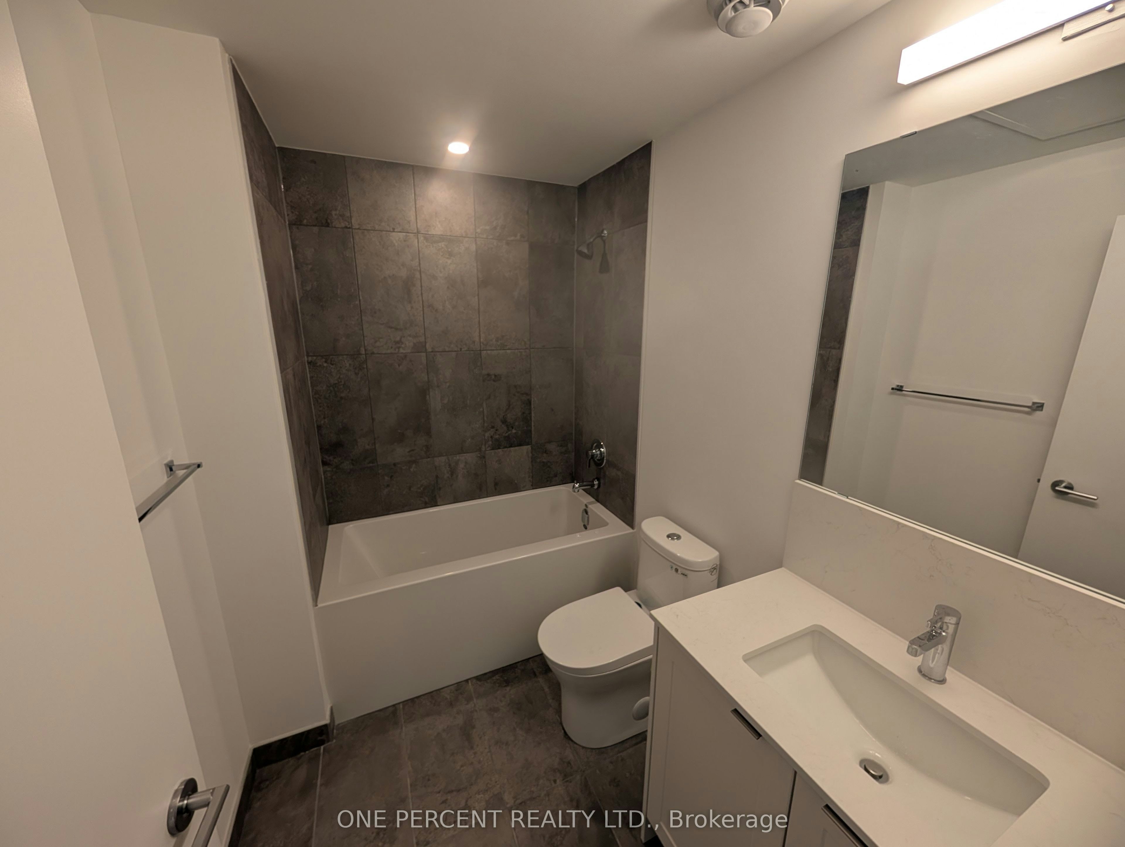 334-1614 Charles Street, Whitby, ON, L1N 0P4 - 7