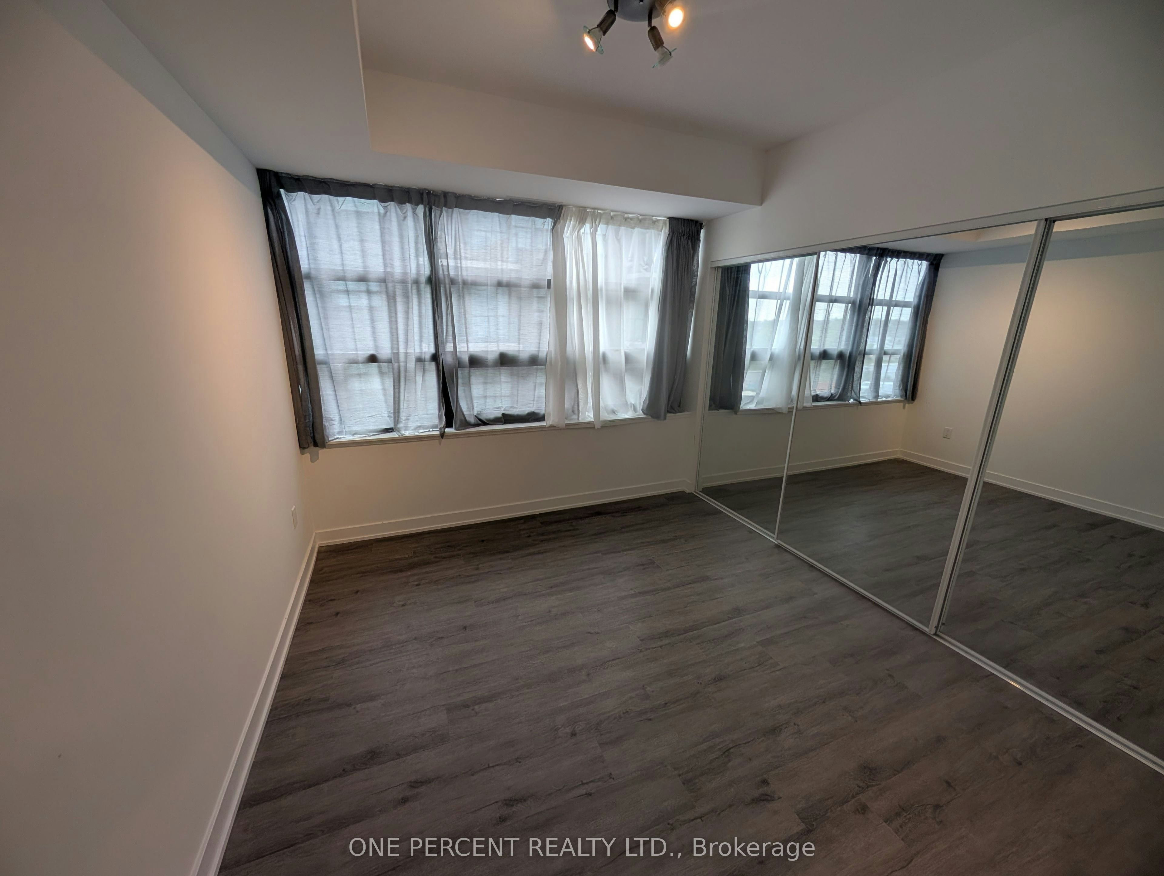 334-1614 Charles Street, Whitby, ON, L1N 0P4 - 6
