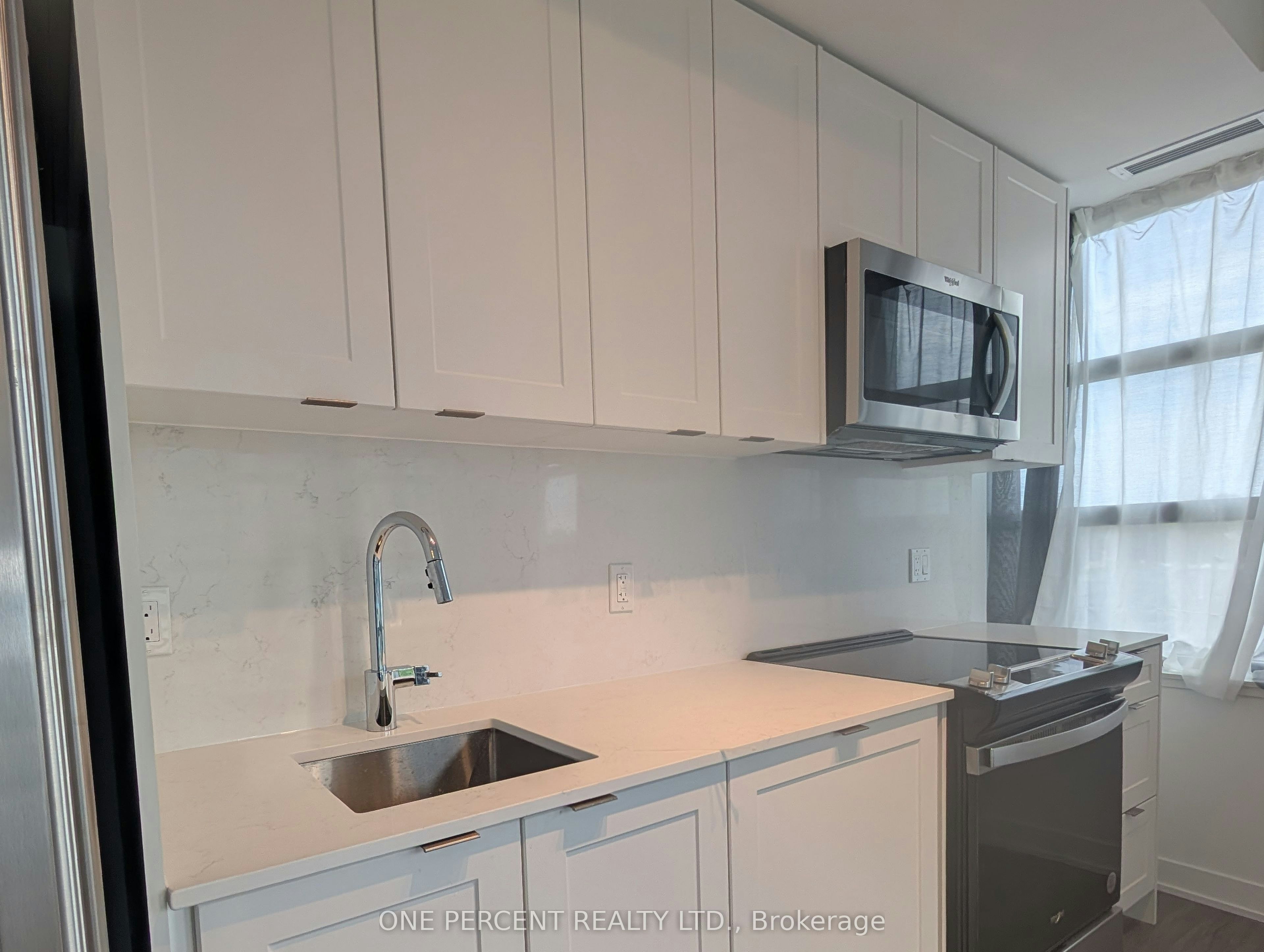 334-1614 Charles Street, Whitby, ON, L1N 0P4 - 4