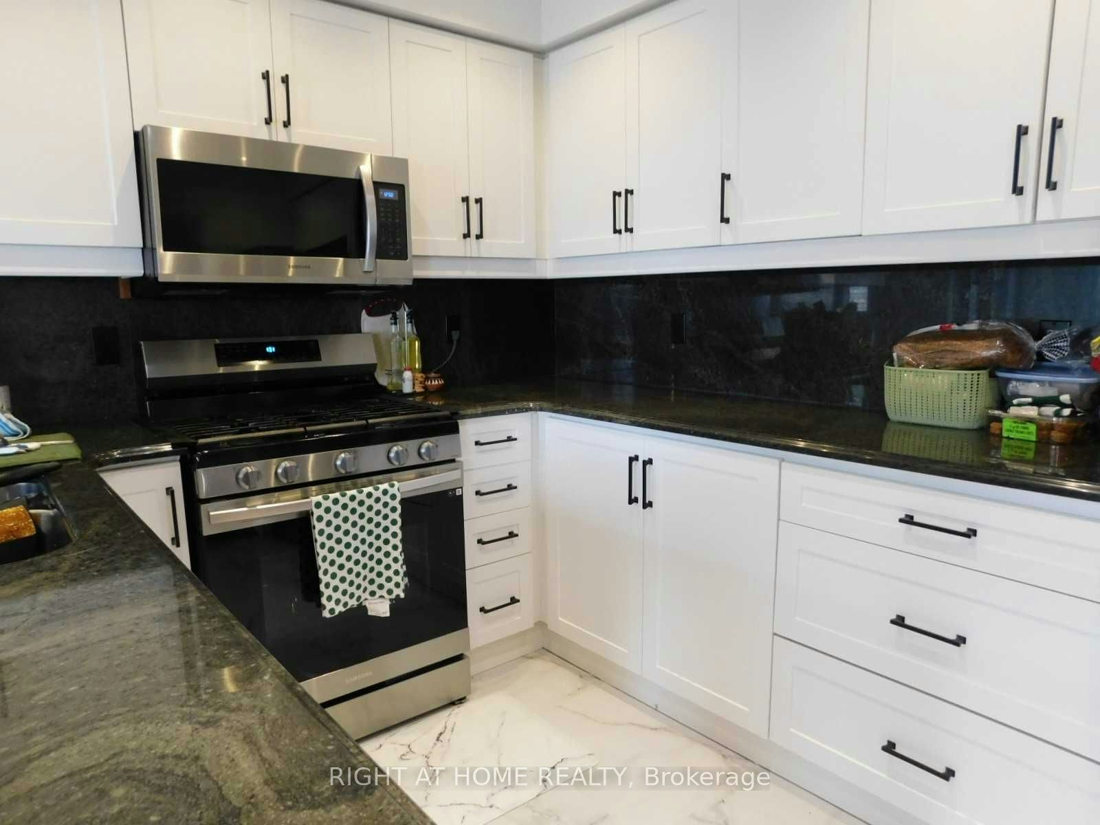 128 William Stephenson Drive, Whitby, ON, L1N 8V1 - 13