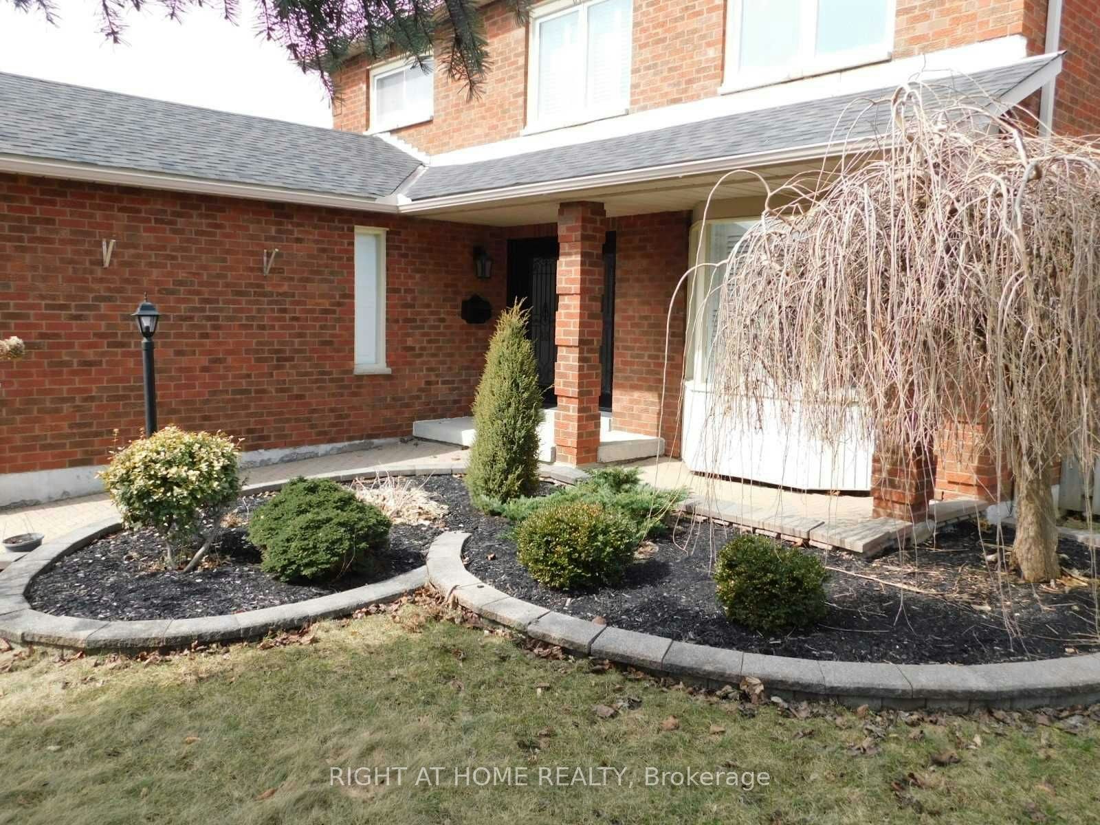 128 William Stephenson Drive, Whitby, ON, L1N 8V1 - 2