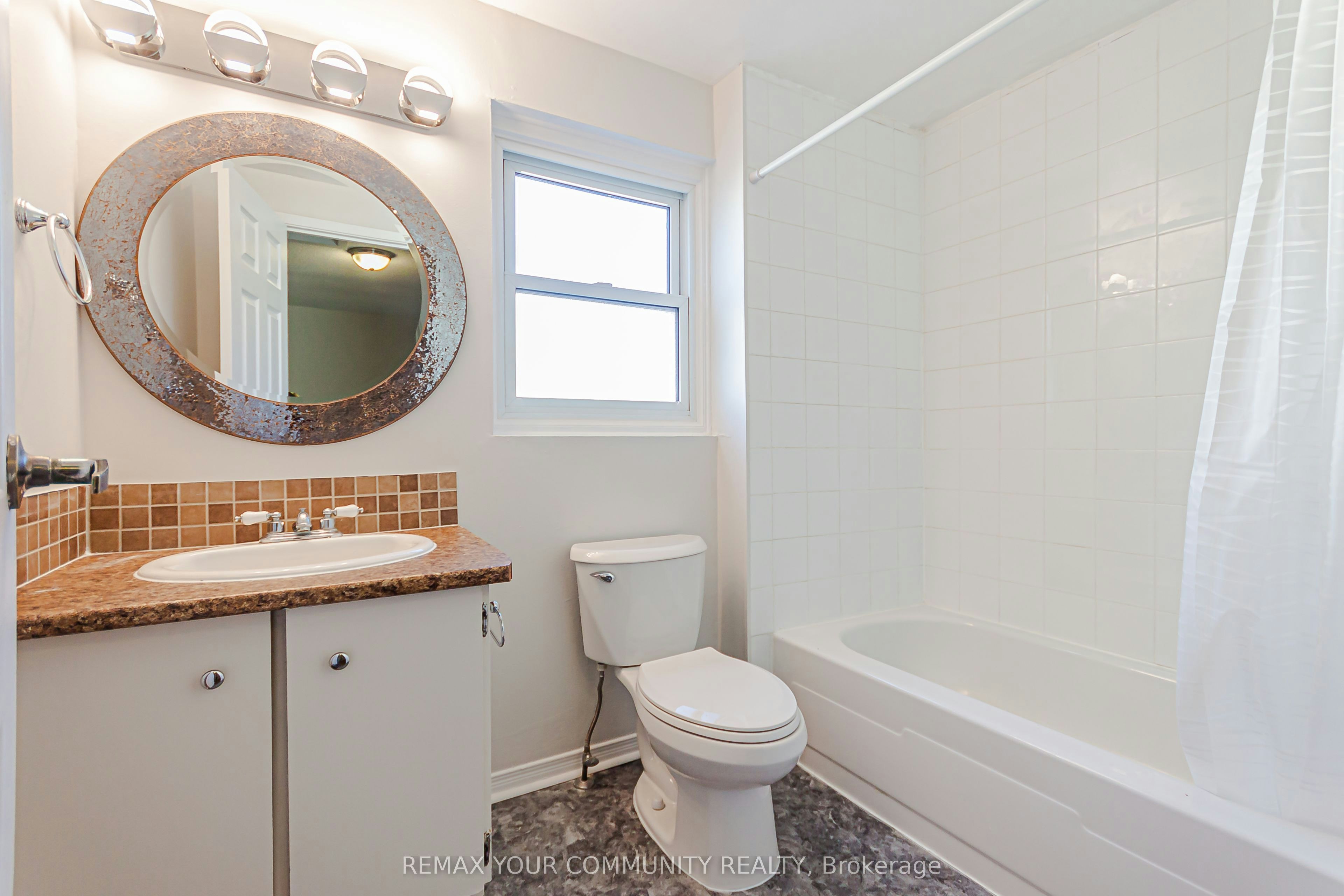 1319 Fenelon Crescent, Oshawa, ON, L1J 6G2 - 20