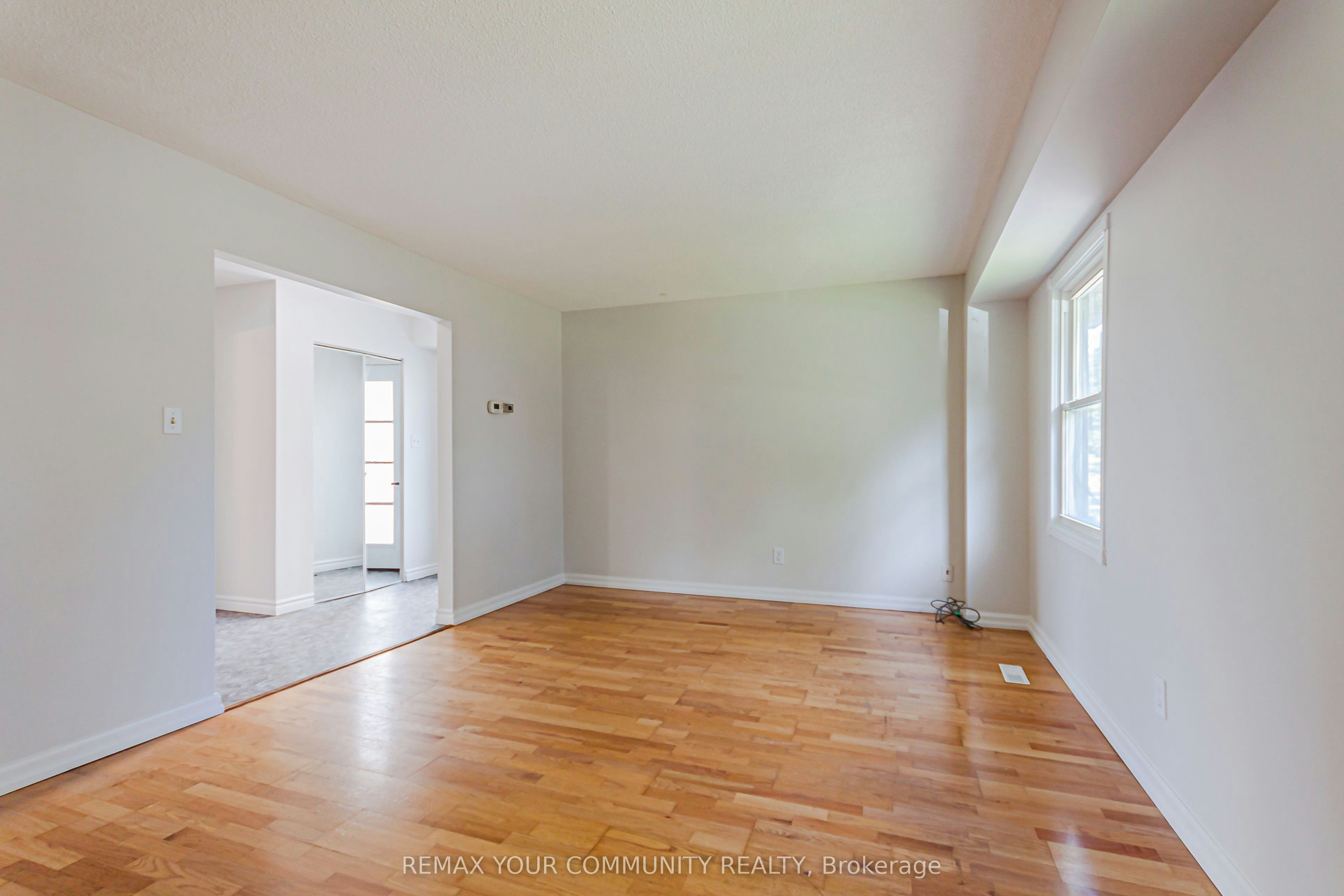 1319 Fenelon Crescent, Oshawa, ON, L1J 6G2 - 12
