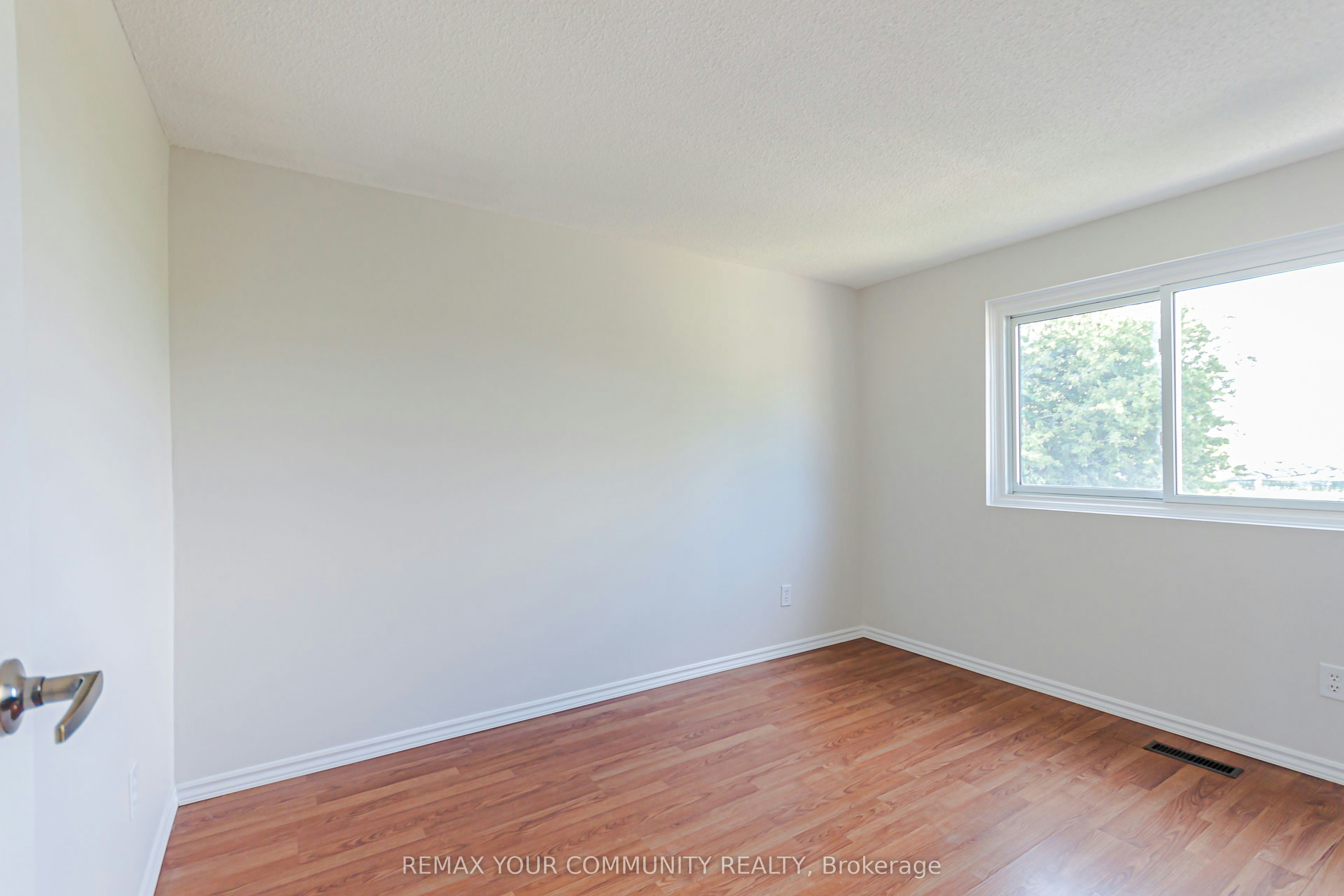 1319 Fenelon Crescent, Oshawa, ON, L1J 6G2 - 14