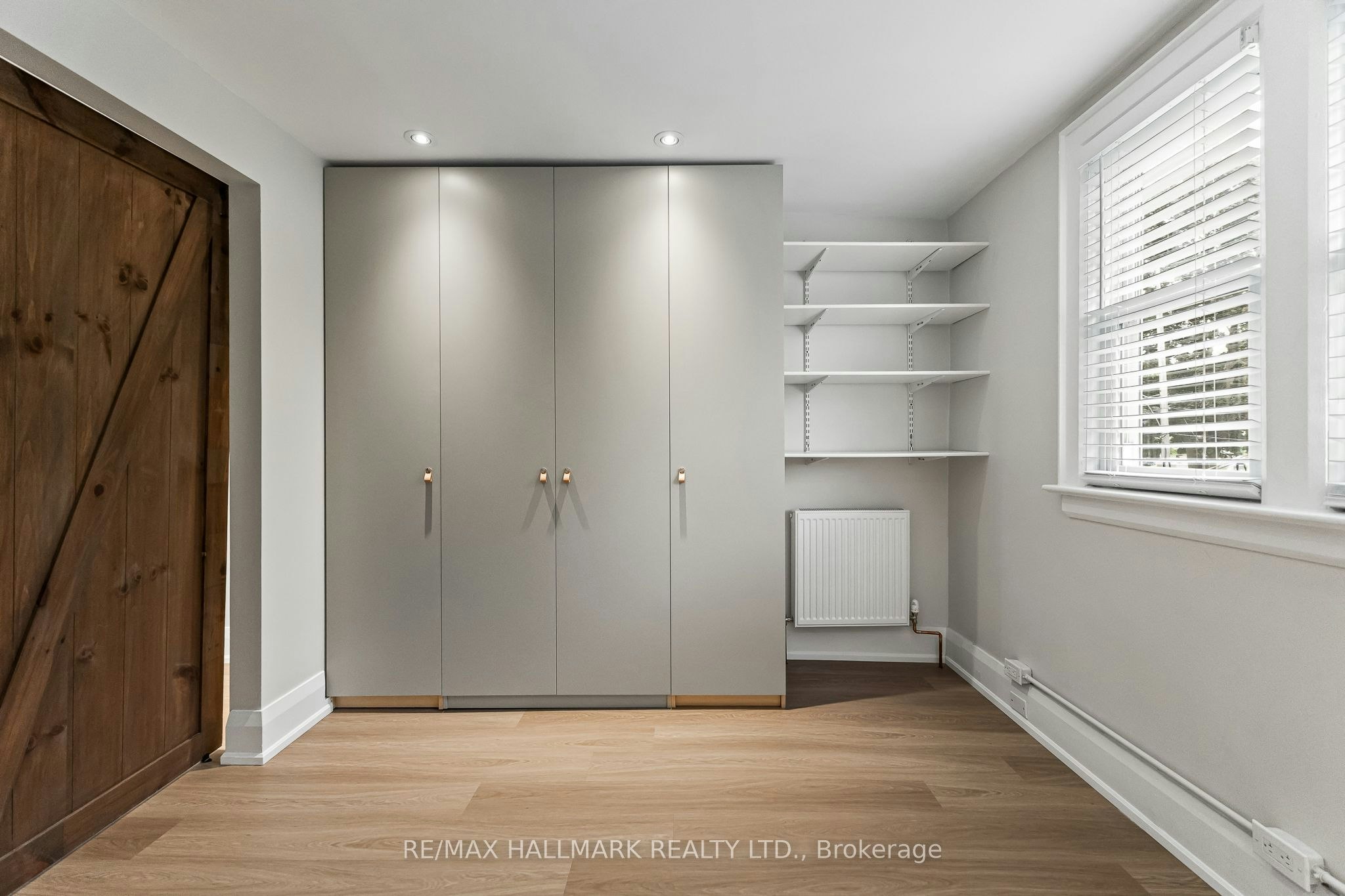 Upper-229 Kingston Road, Toronto, ON, M4L 1T5 - 18