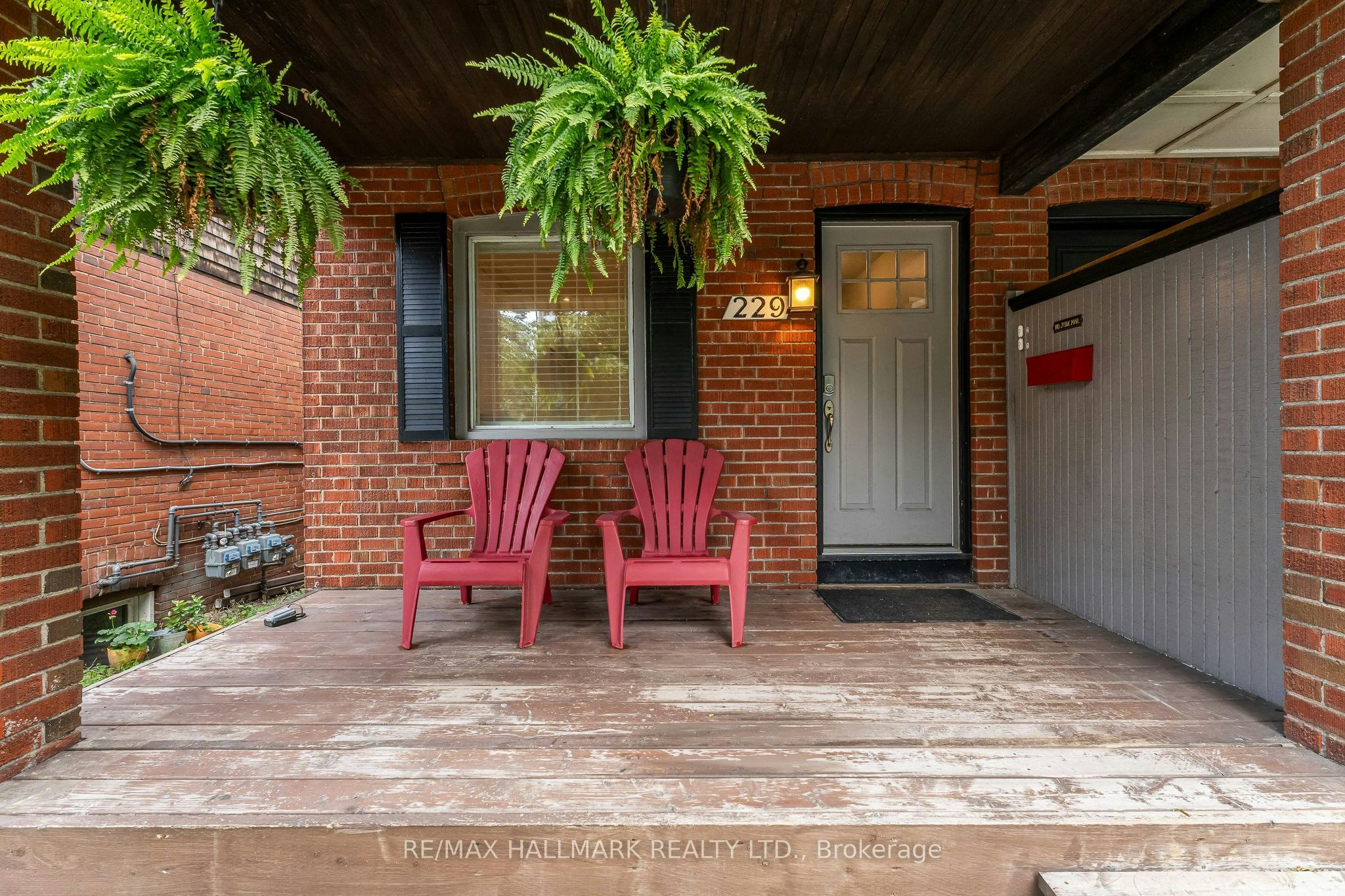 Upper-229 Kingston Road, Toronto, ON, M4L 1T5 - 28