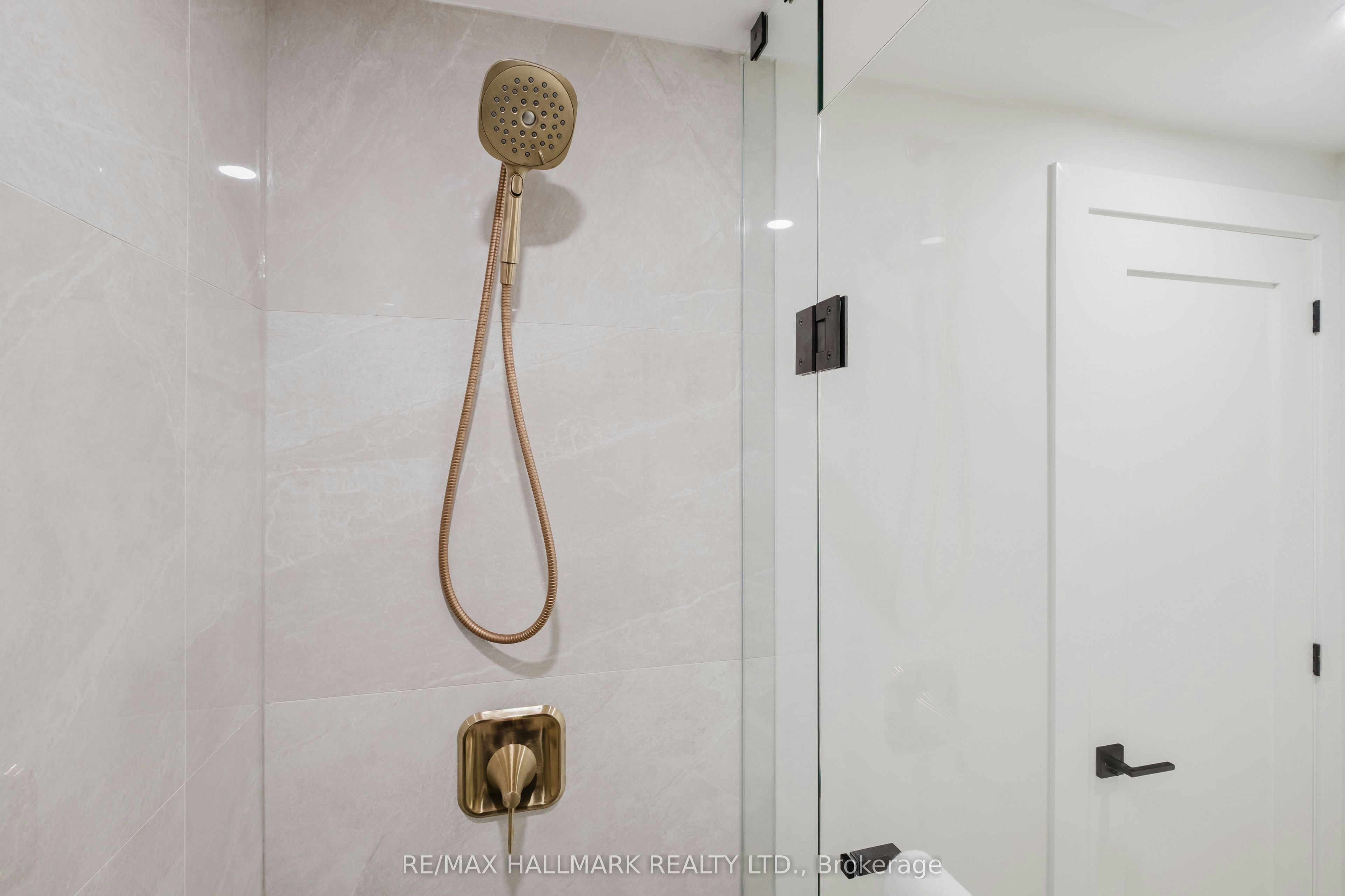 1-37 Milverton Boulevard, Toronto, ON, M4J 1T5 - 20