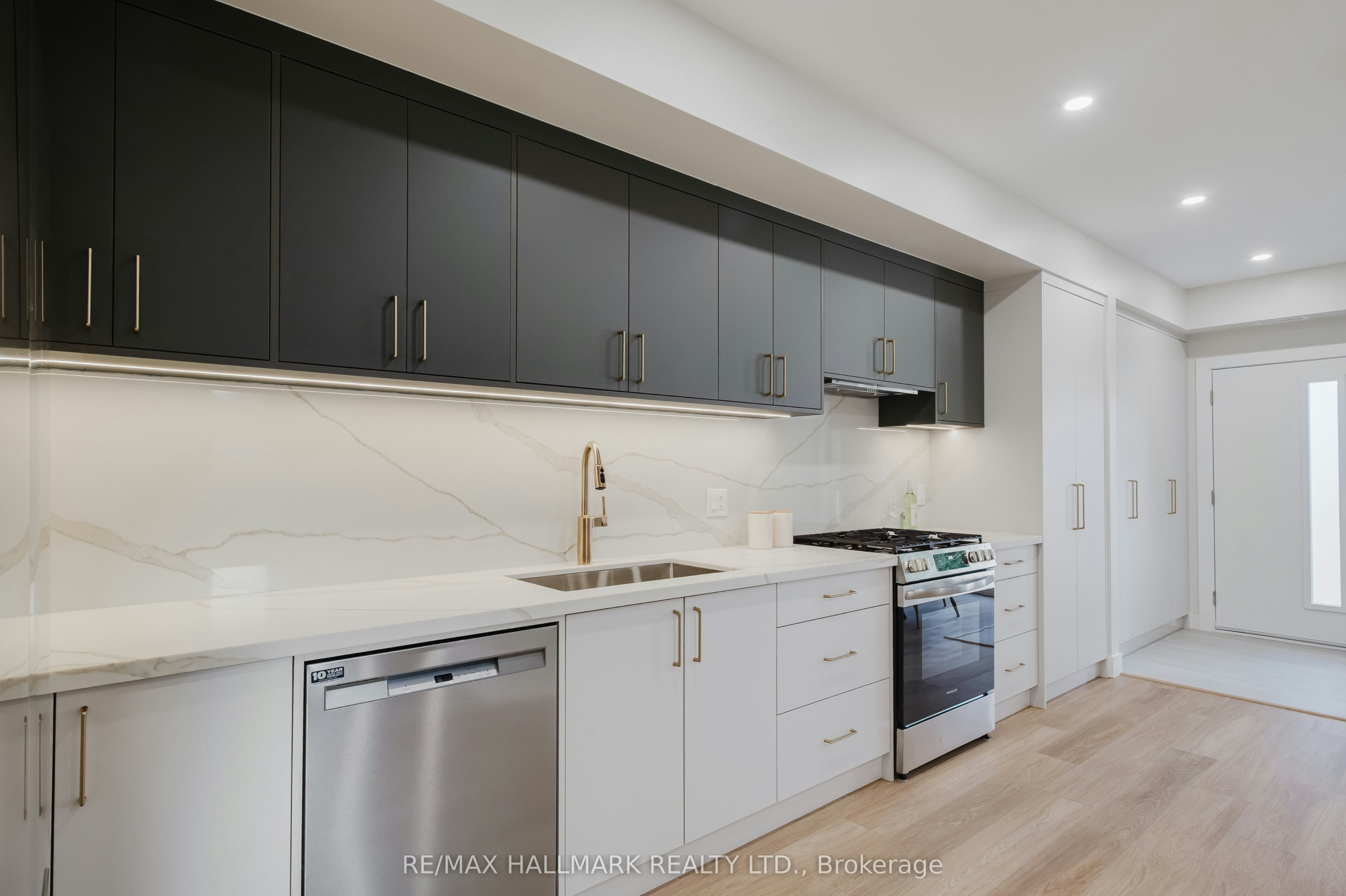 1-37 Milverton Boulevard, Toronto, ON, M4J 1T5 - 6