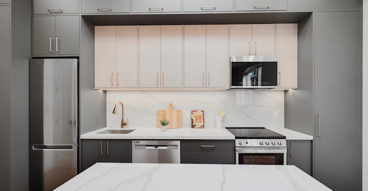 Garden Suite-37 Milverton Boulevard, Toronto, ON, M4J 1T5 - 4