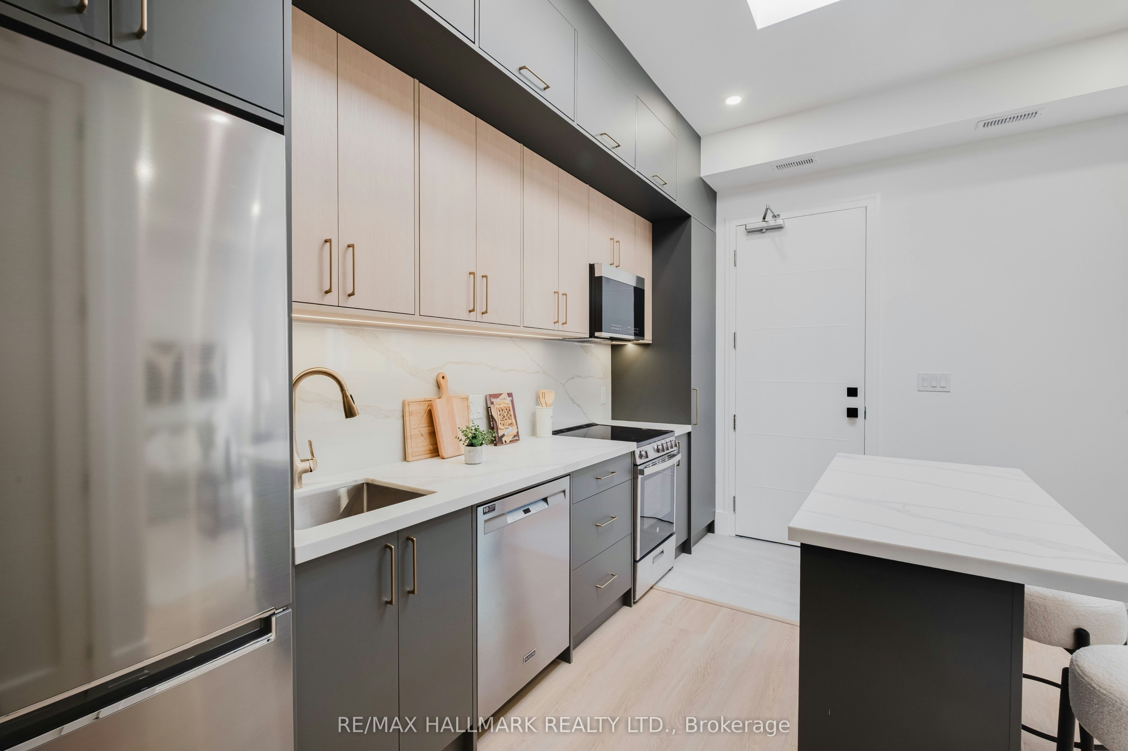 Garden Suite-37 Milverton Boulevard, Toronto, ON, M4J 1T5 - 5