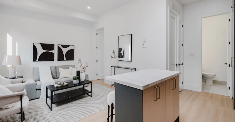 Garden Suite-37 Milverton Boulevard, Toronto, ON, M4J 1T5 - 6