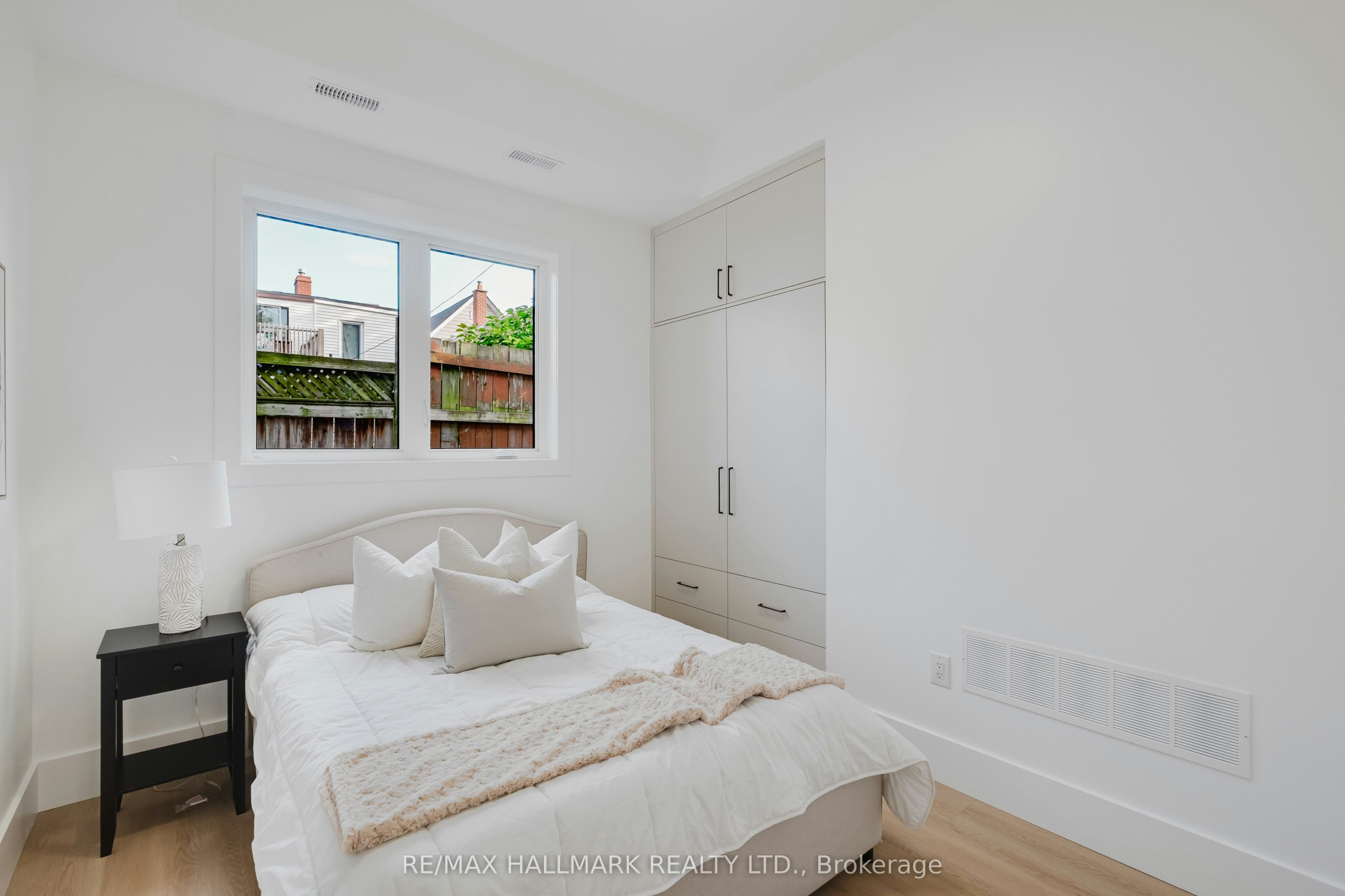 Garden Suite-37 Milverton Boulevard, Toronto, ON, M4J 1T5 - 9
