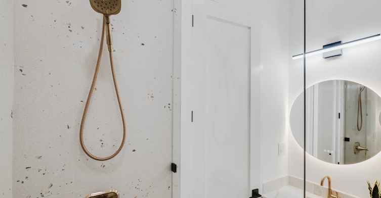 Garden Suite-37 Milverton Boulevard, Toronto, ON, M4J 1T5 - 12