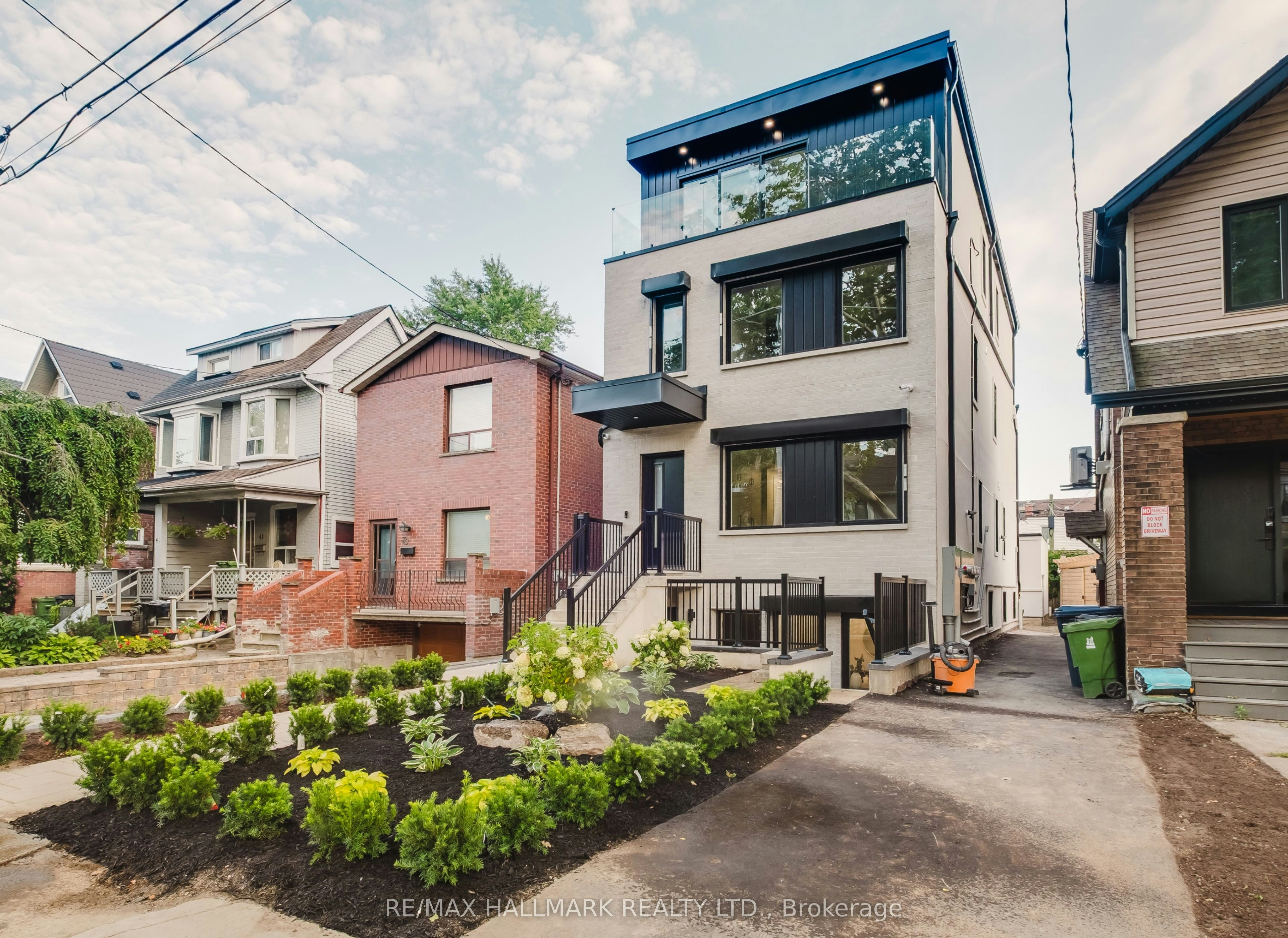 Garden Suite-37 Milverton Boulevard, Toronto, ON, M4J 1T5