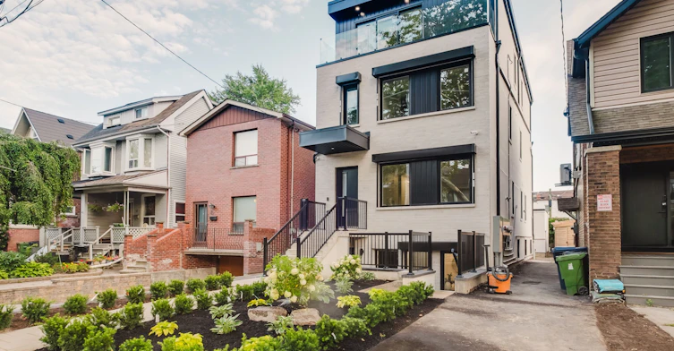 Garden Suite-37 Milverton Boulevard, Toronto, ON, M4J 1T5