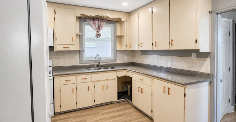 875 Ritson Road S, Oshawa, ON, L1H 5L5 - 3