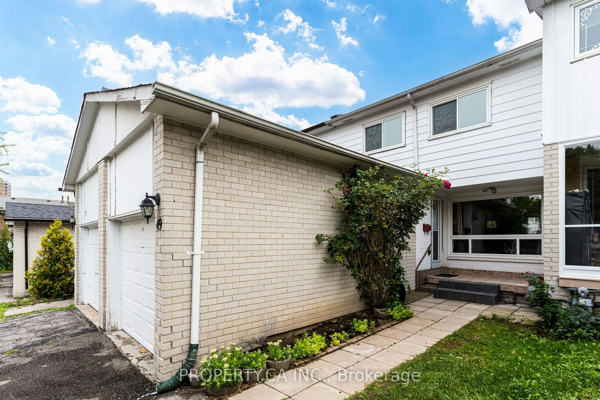 49 Whiteleas Avenue, Toronto, ON, M1B 1W8