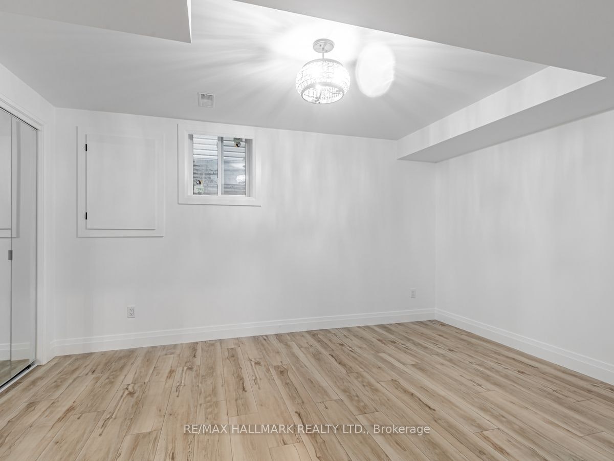 Lower-26 Amanda Avenue, Whitby, ON, L1M 1K4 - 18