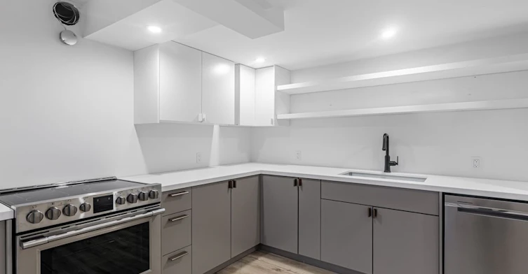 Lower-26 Amanda Avenue, Whitby, ON, L1M 1K4 - 5