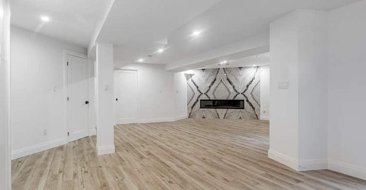 Lower-26 Amanda Avenue, Whitby, ON, L1M 1K4 - 7