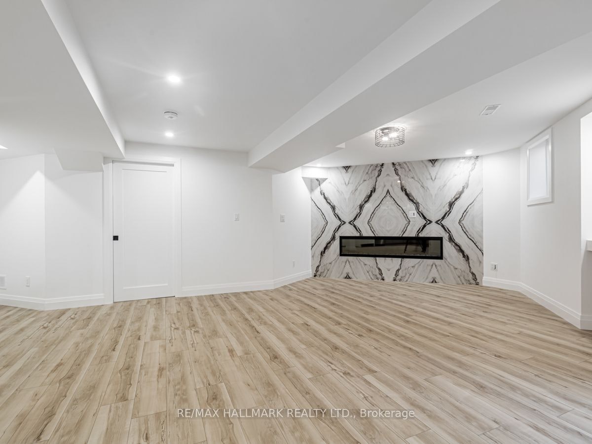 Lower-26 Amanda Avenue, Whitby, ON, L1M 1K4 - 9