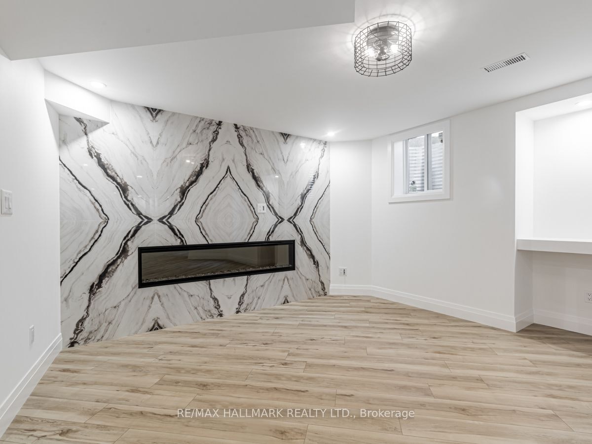 Lower-26 Amanda Avenue, Whitby, ON, L1M 1K4 - 13