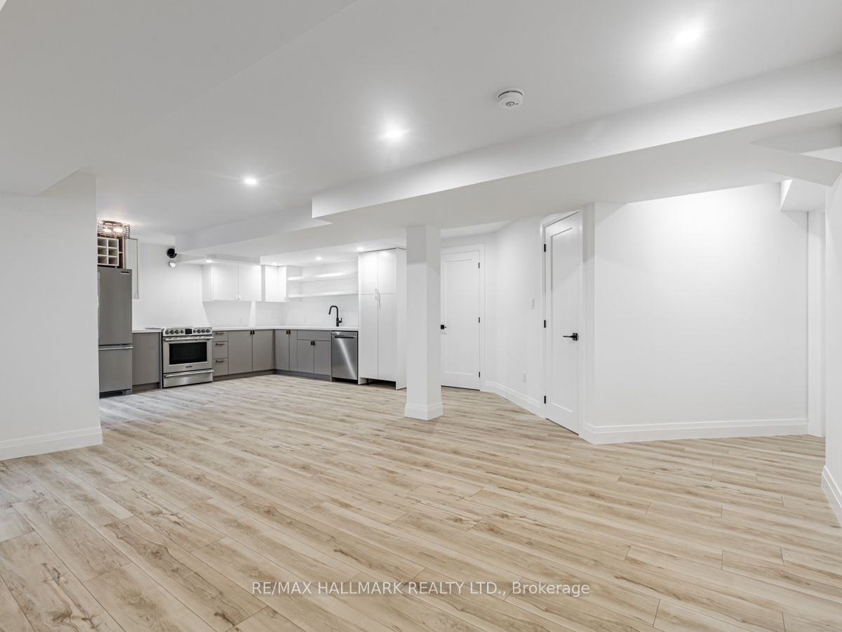 Lower-26 Amanda Avenue, Whitby, ON, L1M 1K4 - 15