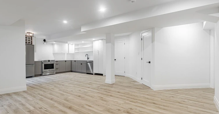 Lower-26 Amanda Avenue, Whitby, ON, L1M 1K4 - 15