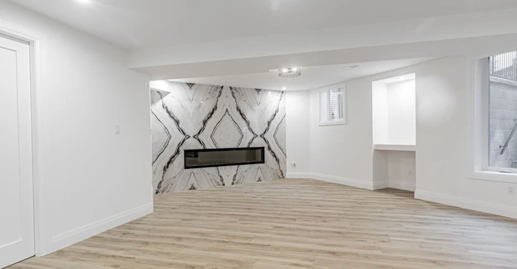 Lower-26 Amanda Avenue, Whitby, ON, L1M 1K4 - 11
